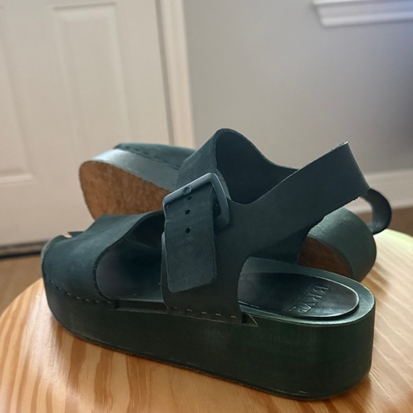 Bryr URSI Dark Green Leather Platform Clog Sandals - Picture 5 of 8